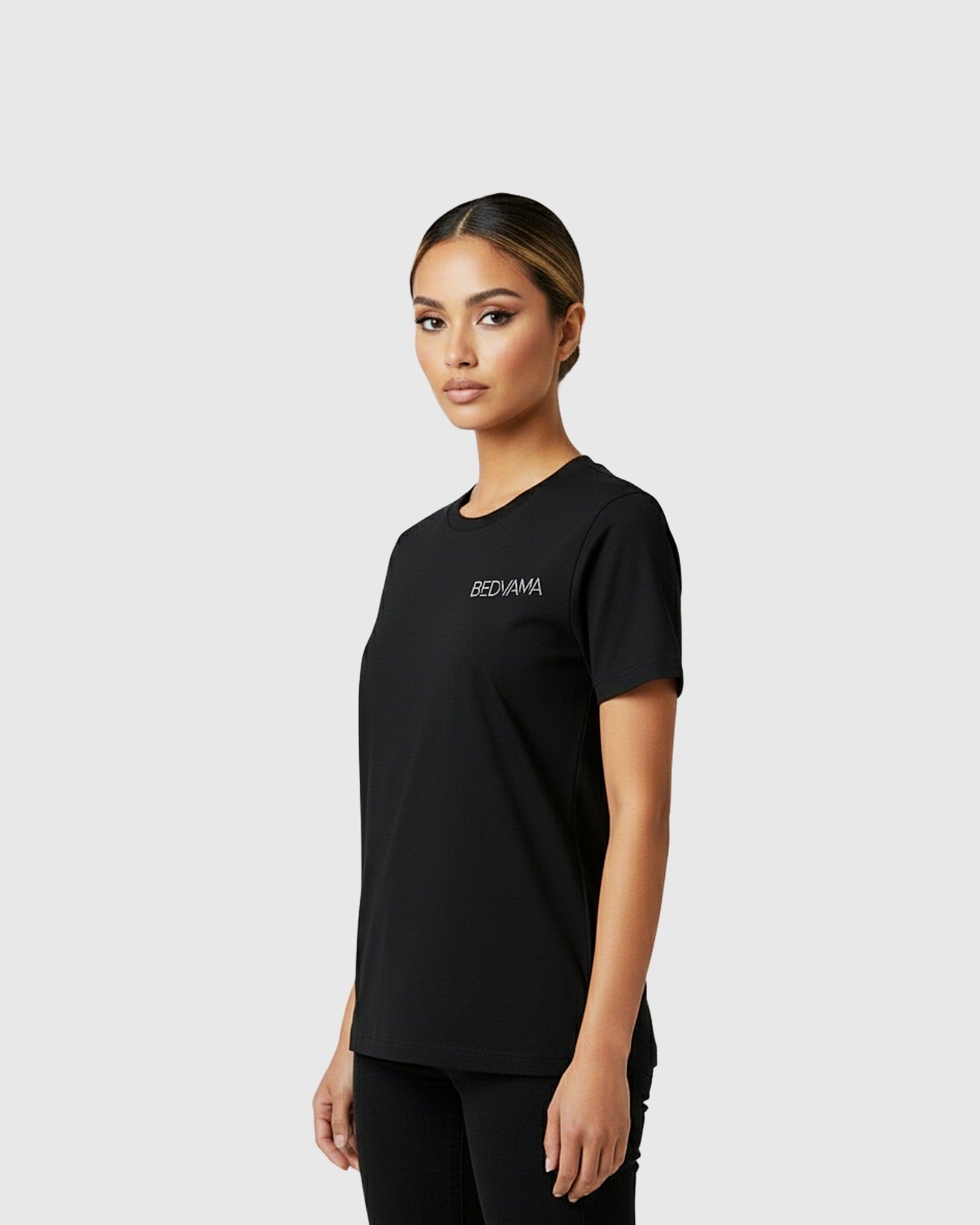Damen T-Shirt „Smile at the Pain“ – Stärke zeigen mit Stil
